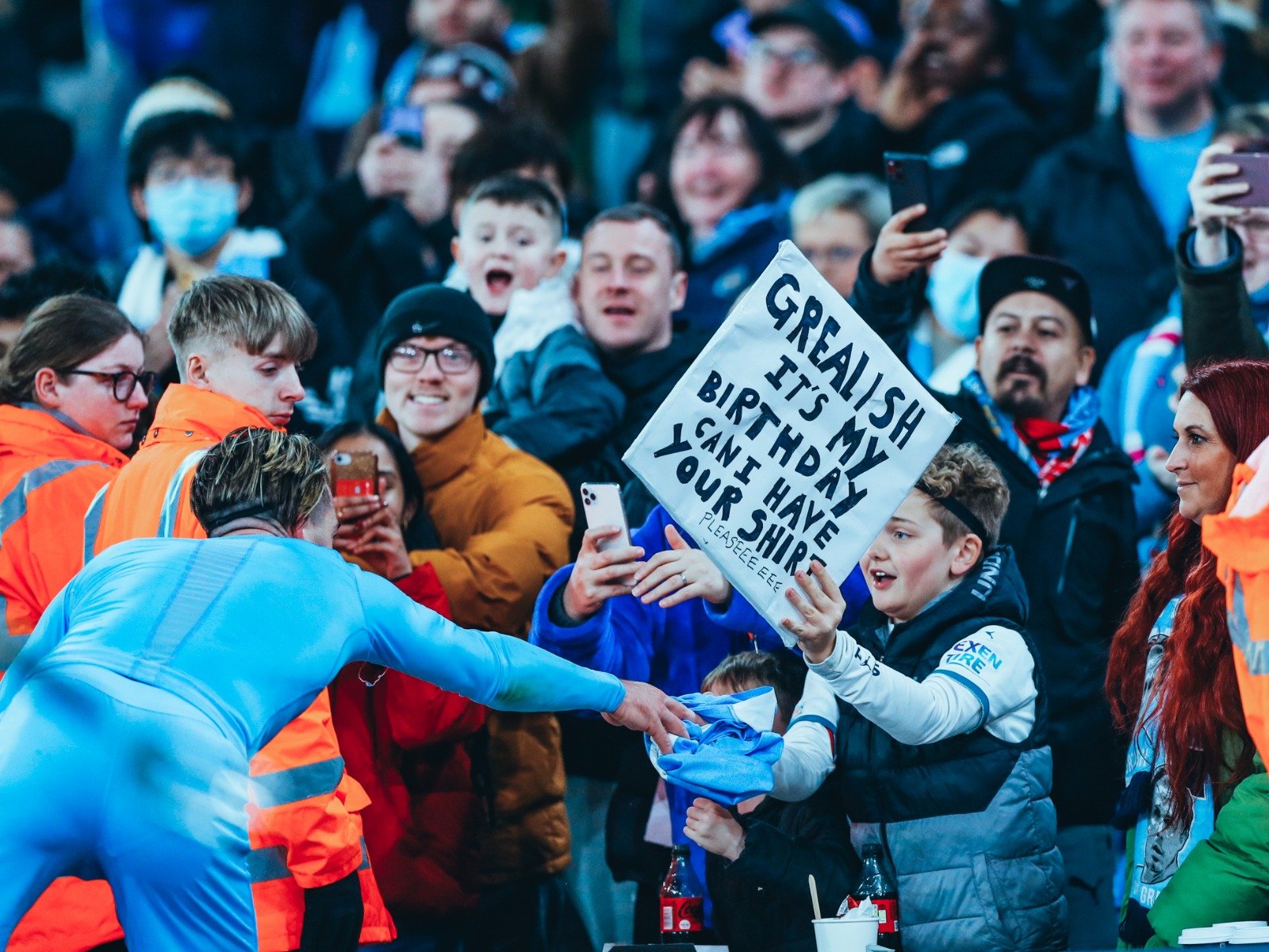 尤其是在对 尤其是在对